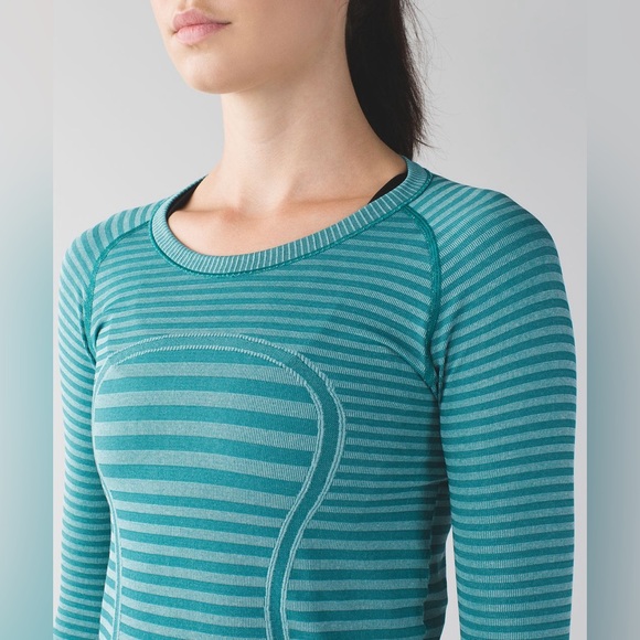 lululemon athletica Tops - Lululemon Swiftly Tech Long Sleeve Crew Running Activewear Gym Workout Like New